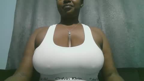 Snapshot of lady_dearra chatting on September 11, 2:34 am lady_dearra online show from September 11, 2:34 am