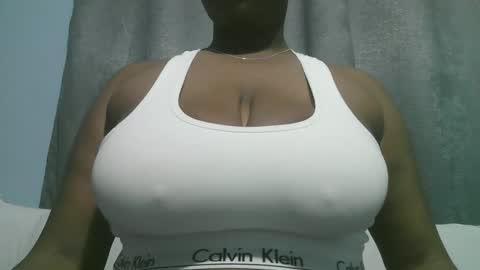 Snapshot of lady_dearra chatting on October 25, 4:20 am lady_dearra online show from October 25, 4:20 am