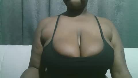 Snapshot of lady_dearra chatting on September 20, 1:49 am lady_dearra online show from September 20, 1:49 am