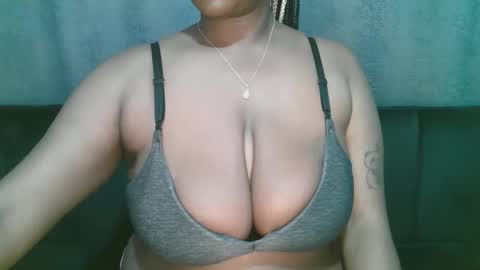 lady_dearra online show from March 14, 3:18 am