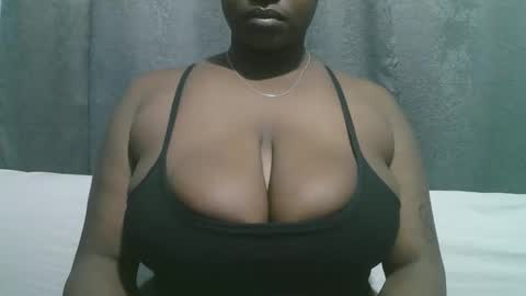 Snapshot of lady_dearra chatting on September 23, 1:59 am lady_dearra online show from September 23, 1:59 am