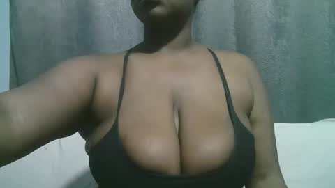 Snapshot of lady_dearra chatting on September 29, 4:50 am lady_dearra online show from September 29, 4:50 am