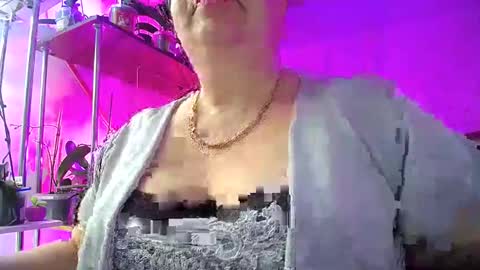 Lady Gloria online show from January 17, 4:28 am