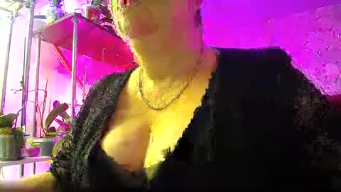 Lady Gloria online show from January 19, 6:09 am