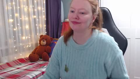 Snapshot of lady_inari chatting on December 13, 11:39 pm Angelika online show from December 13, 11:39 pm