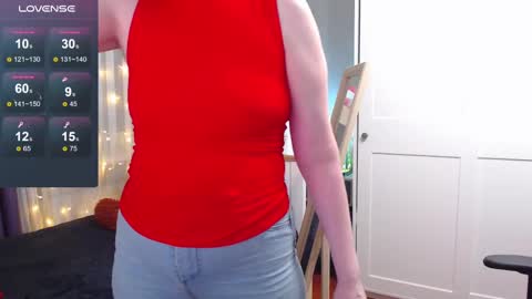 Snapshot of lady_inari chatting on February 14, 11:20 pm Angelika online show from February 14, 11:20 pm
