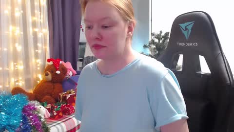 Snapshot of lady_inari chatting on December 22, 4:27 pm Angelika online show from December 22, 4:27 pm