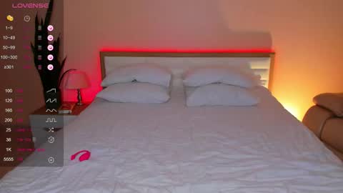 Snapshot of lady_killer_kris chatting on October 2, 11:15 am Krissy online show from October 2, 11:15 am