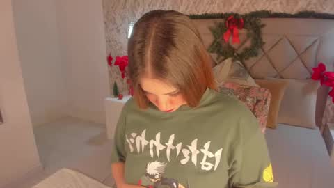 Gaby  online show from December 7, 2:46 pm