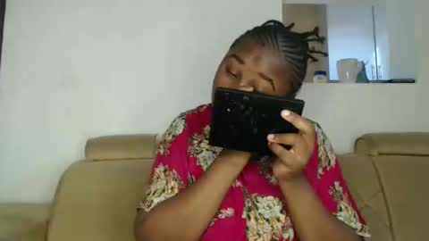 Maya online show from April 16, 2:50 pm