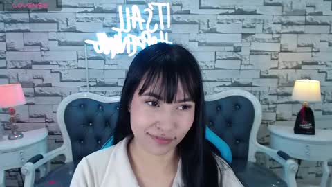 Lady Violet Bridgerton online show from December 6, 10:07 pm