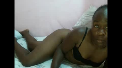 Snapshot of ladyanniee chatting on December 30, 5:23 pm Essy online show from December 30, 5:23 pm
