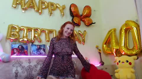 Sima Ladybigsmile online show from January 22, 6:31 pm