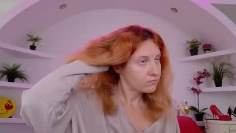 Sima Ladybigsmile online show from September 16, 5:59 am