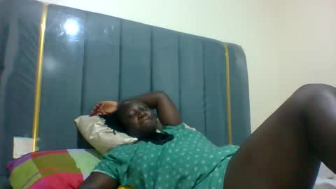 lindah32 online show from December 11, 6:31 pm