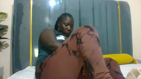 lindah32 online show from December 2, 7:14 pm