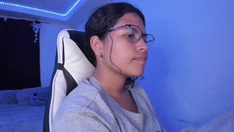  Lady  online show from December 16, 2:15 am