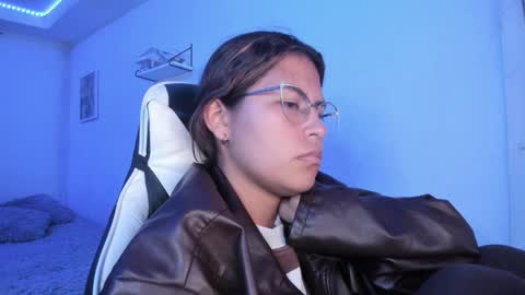  Lady  online show from February 13, 2:46 am