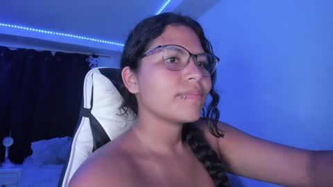  Lady  online show from December 4, 4:43 am