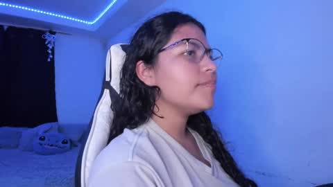  Lady  online show from December 29, 12:30 am