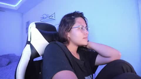  Lady  online show from March 1, 3:28 am