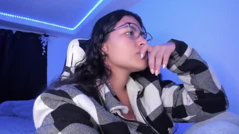  Lady  online show from December 21, 2:19 am
