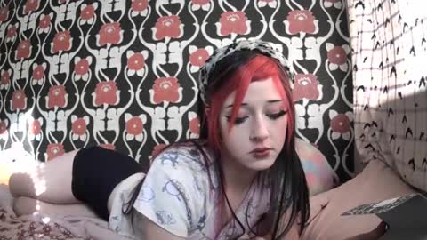 hugbug online show from January 21, 9:46 pm