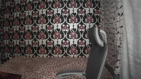 hugbug online show from January 23, 2:02 am