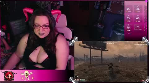 Snapshot of ladycelosia chatting on January 5, 4:59 pm Lady Celosia online show from January 5, 4:59 pm