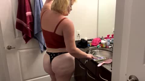 ladycooks23 online show from September 15, 3:31 pm