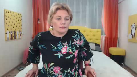ladyelina online show from September 14, 11:52 am