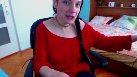 LadyLHoty online show from July 1, 10:48 am