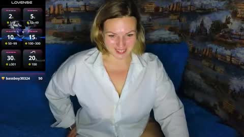 ladylucky_ online show from October 28, 2:06 am