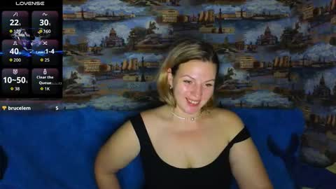 ladylucky_ online show from October 30, 1:52 am