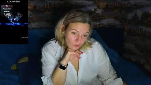 ladylucky_ online show from November 7, 2:39 am