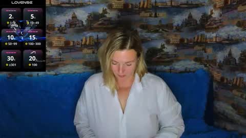 ladylucky_ online show from September 30, 3:34 am