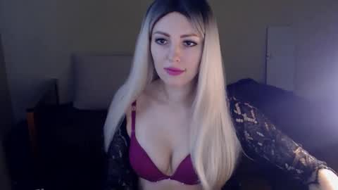 Monika online show from February 5, 12:06 pm