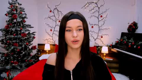 Amelia online show from January 24, 1:14 pm