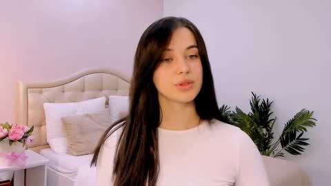 Amelia online show from September 11, 1:22 pm