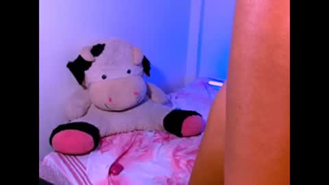 laura online show from December 3, 10:34 pm