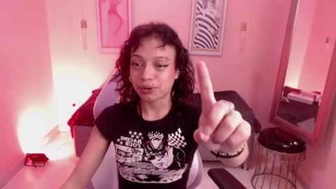 Snapshot of ladywawy_ chatting on September 16, 1:08 pm Ladywawy online show from September 16, 1:08 pm