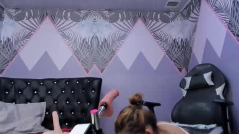 Ladyy Scarlett online show from December 19, 12:52 pm