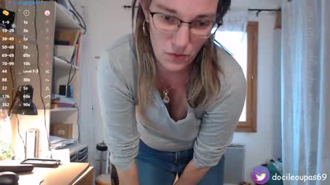 Lea online show from December 11, 3:05 pm