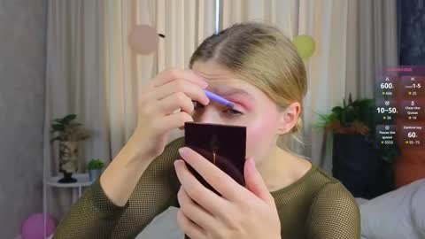 Lilia online show from October 14, 7:33 am