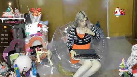 Skinnygirl online show from December 22, 8:23 pm