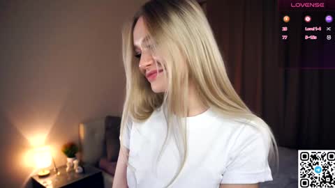 day - Lizzy night-Roxann online show from January 5, 7:07 am