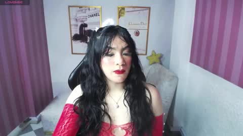 Snapshot of laia_angel_b chatting on March 9, 3:22 am Laia online show from March 9, 3:22 am