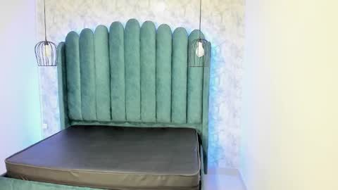 Laia online show from March 8, 12:07 pm