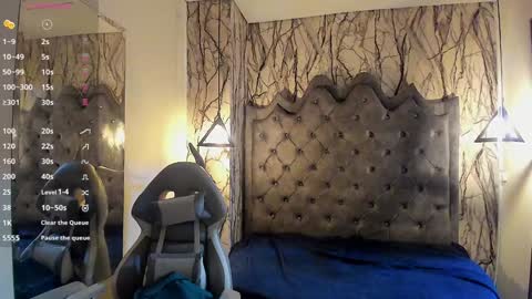 Laia online show from December 17, 11:17 am