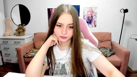 Snapshot of lain__ chatting on October 20, 8:56 pm Kira online show from October 20, 8:56 pm